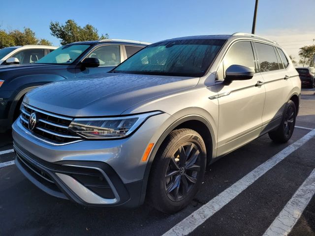 2022 Volkswagen Tiguan SE