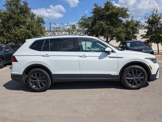 2022 Volkswagen Tiguan SE