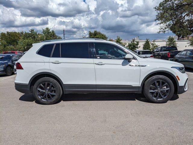 2022 Volkswagen Tiguan SE