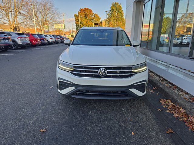 2022 Volkswagen Tiguan SE