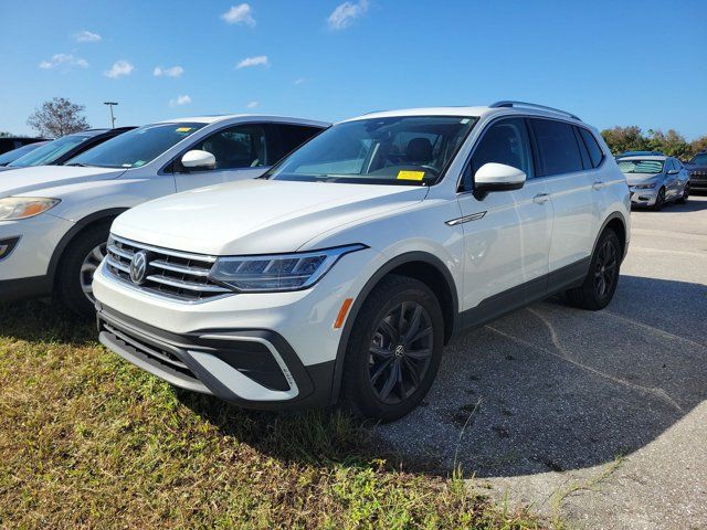 2022 Volkswagen Tiguan SE