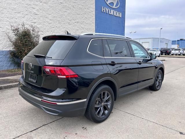2022 Volkswagen Tiguan SE
