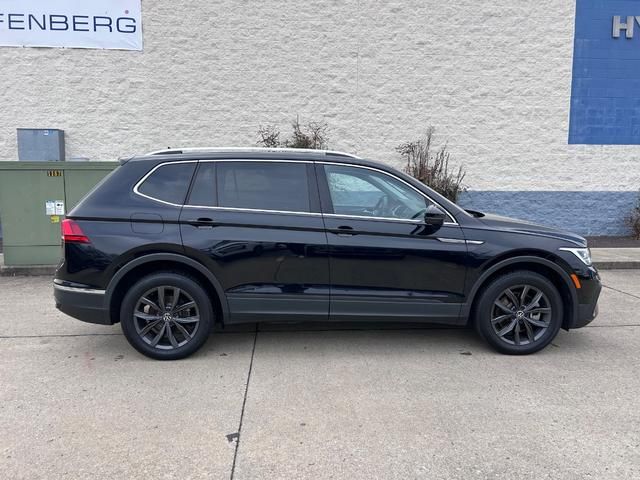 2022 Volkswagen Tiguan SE