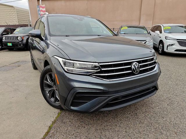 2022 Volkswagen Tiguan SE