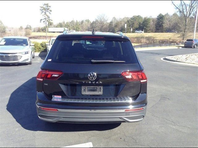 2022 Volkswagen Tiguan SE