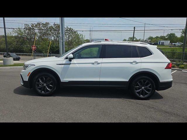 2022 Volkswagen Tiguan SE