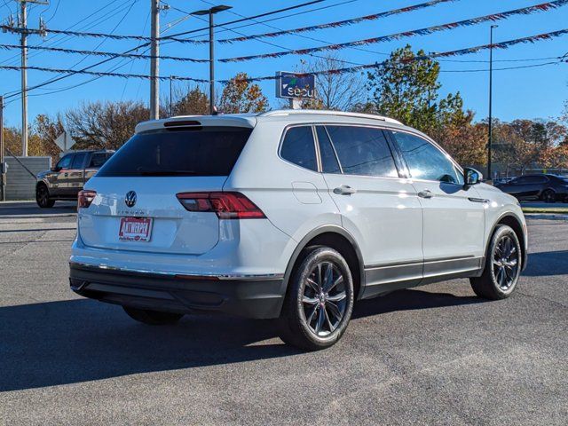 2022 Volkswagen Tiguan SE