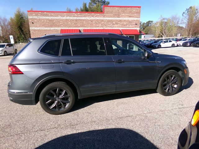 2022 Volkswagen Tiguan SE