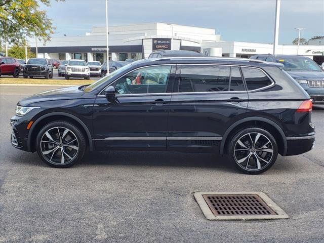 2022 Volkswagen Tiguan SEL R-Line