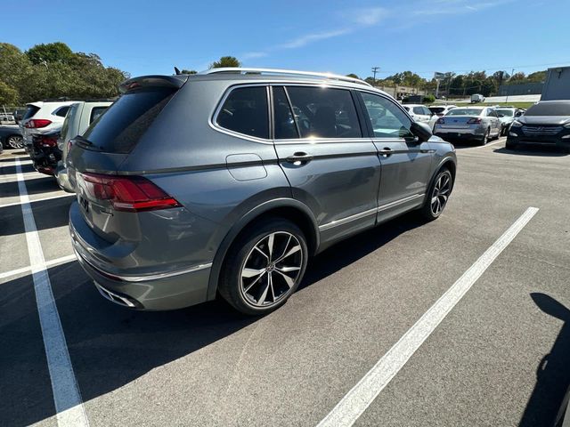 2022 Volkswagen Tiguan SEL R-Line