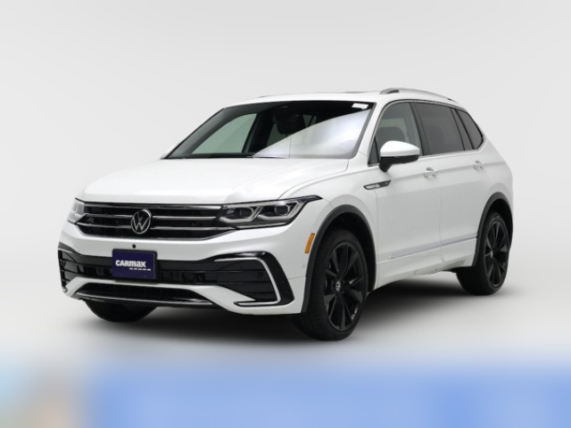 Used 2022 White Volkswagen Tiguan SUV For Sale Near Me | Auto