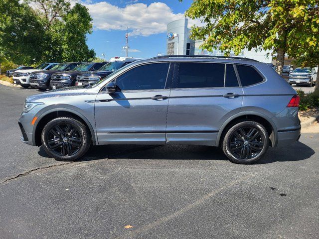 2022 Volkswagen Tiguan SE R-Line Black