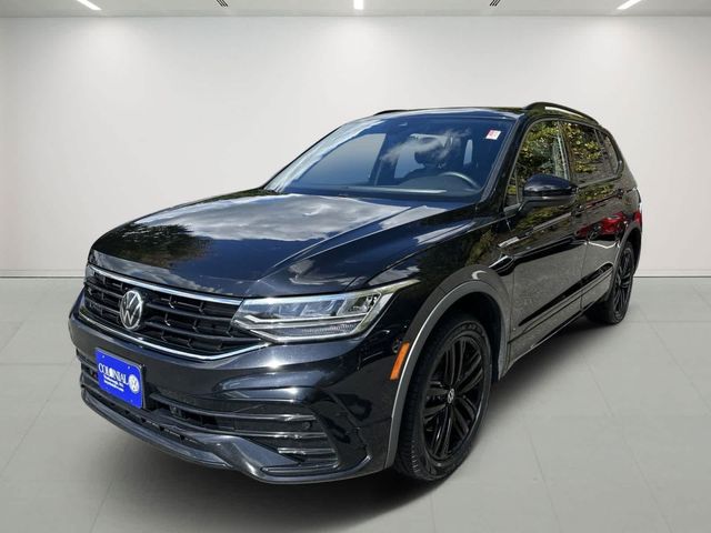 2022 Volkswagen Tiguan SE R-Line Black