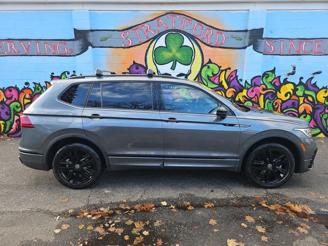 2022 Volkswagen Tiguan SE R-Line Black