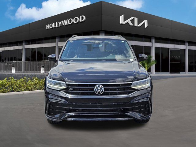 2022 Volkswagen Tiguan SE R-Line Black