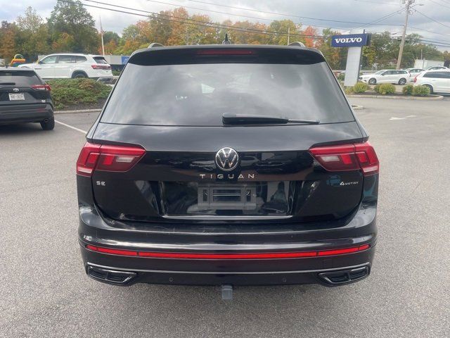 2022 Volkswagen Tiguan SE R-Line Black