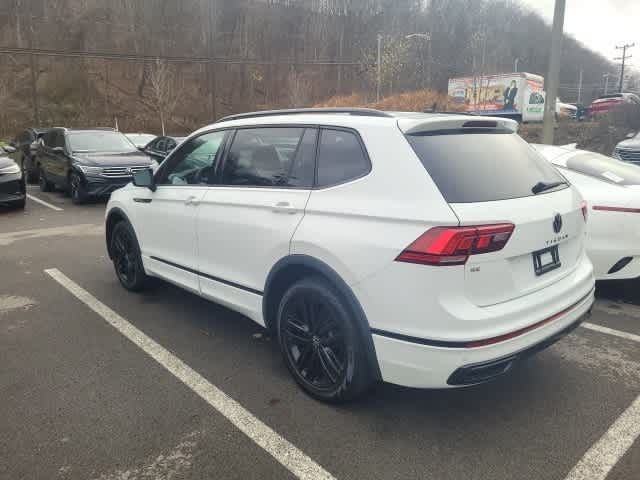 2022 Volkswagen Tiguan SE R-Line Black