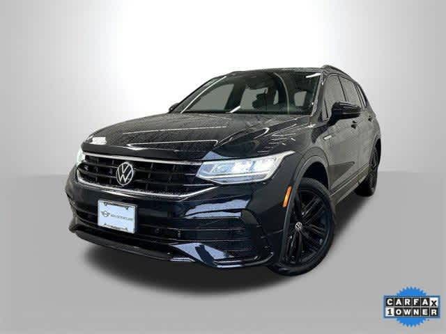 2022 Volkswagen Tiguan SE R-Line Black