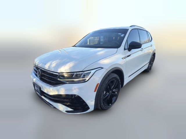 2022 Volkswagen Tiguan SE R-Line Black