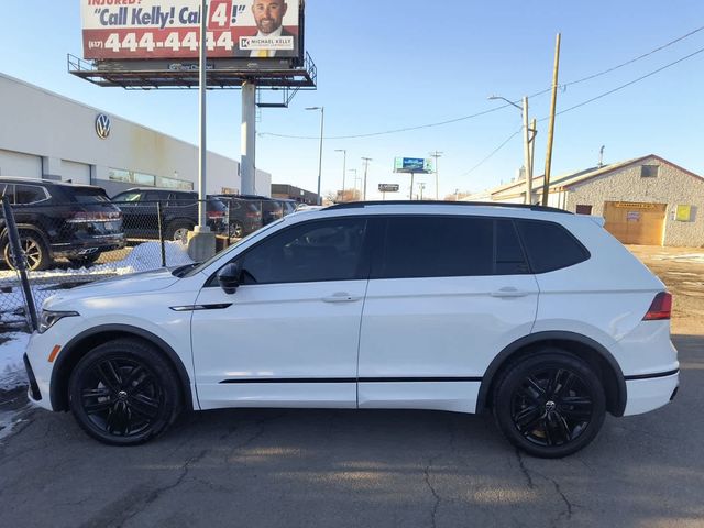 2022 Volkswagen Tiguan SE R-Line Black