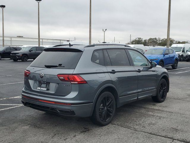 2022 Volkswagen Tiguan SE R-Line Black