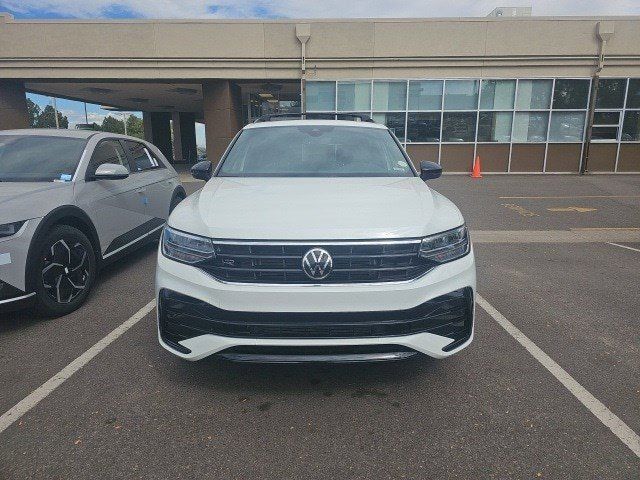 2022 Volkswagen Tiguan SE R-Line Black