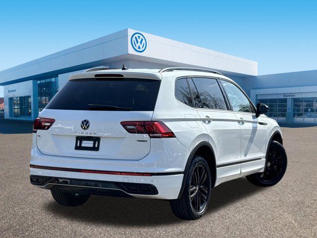 2022 Volkswagen Tiguan SE R-Line Black