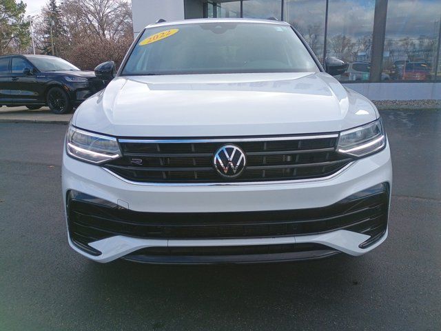 2022 Volkswagen Tiguan SE R-Line Black