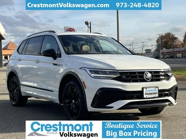 2022 Volkswagen Tiguan SE R-Line Black