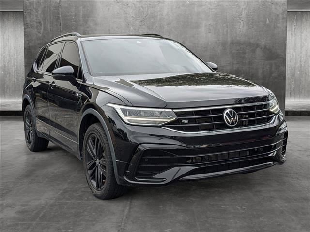 2022 Volkswagen Tiguan SE R-Line Black