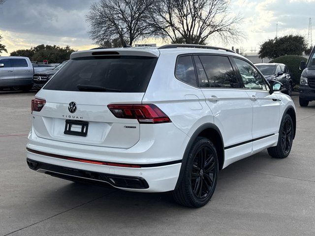 2022 Volkswagen Tiguan SE R-Line Black