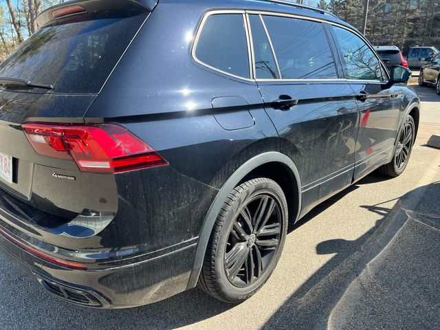 2022 Volkswagen Tiguan SE R-Line Black