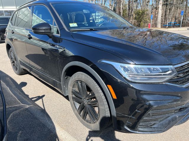 2022 Volkswagen Tiguan SE R-Line Black