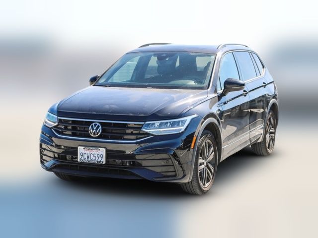 2022 Volkswagen Tiguan SE R-Line Black