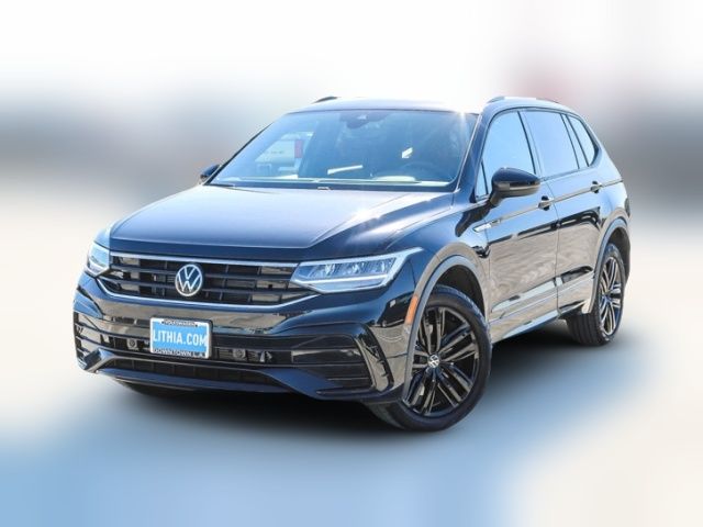 2022 Volkswagen Tiguan SE R-Line Black