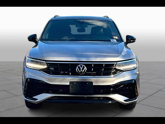 2022 Volkswagen Tiguan SE R-Line Black