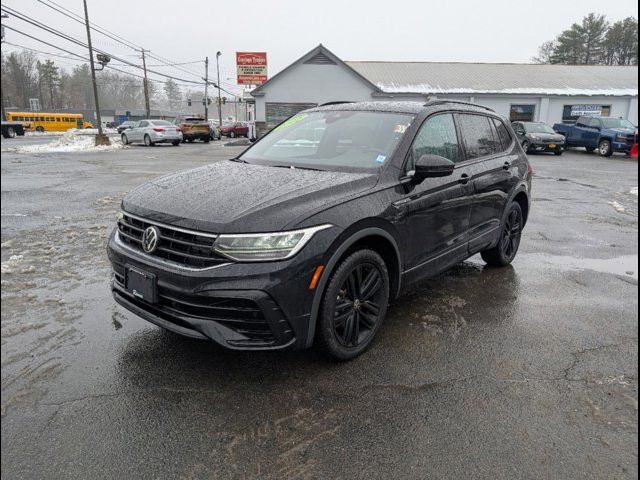 2022 Volkswagen Tiguan SE R-Line Black