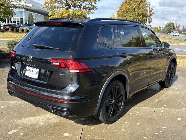 2022 Volkswagen Tiguan SE R-Line Black