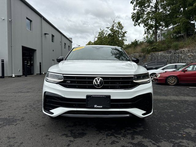 2022 Volkswagen Tiguan SE R-Line Black