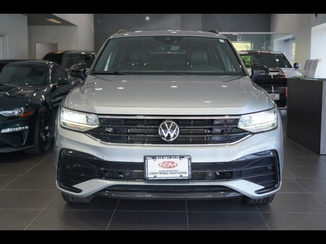 2022 Volkswagen Tiguan SE R-Line Black