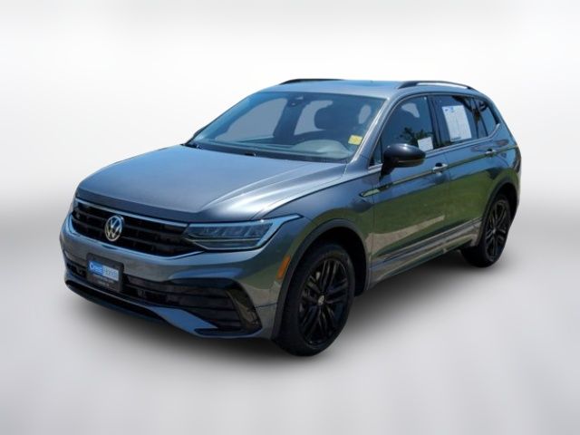2022 Volkswagen Tiguan SE R-Line Black
