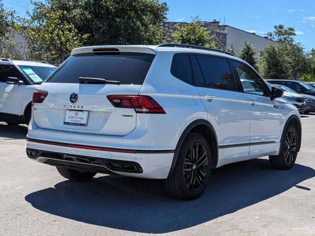 2022 Volkswagen Tiguan SE R-Line Black