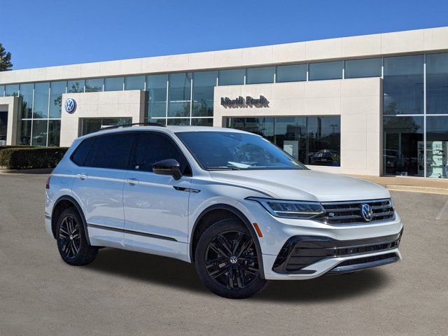 2022 Volkswagen Tiguan SE R-Line Black