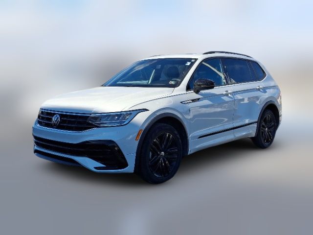 2022 Volkswagen Tiguan SE R-Line Black