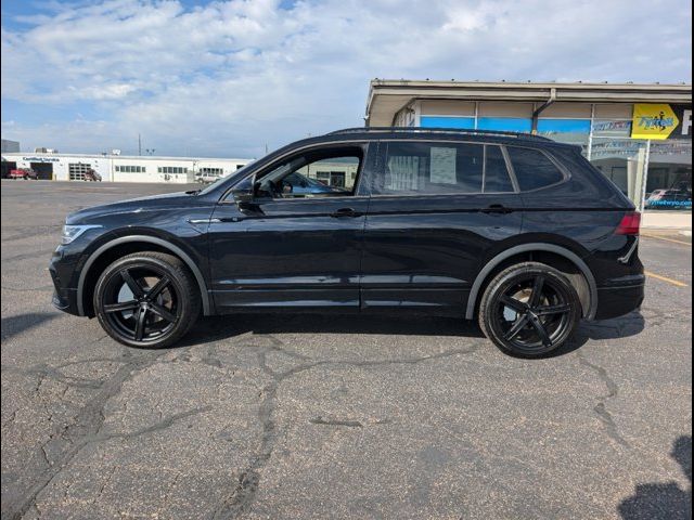 2022 Volkswagen Tiguan SE R-Line Black