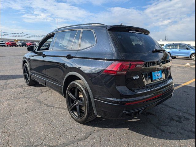 2022 Volkswagen Tiguan SE R-Line Black