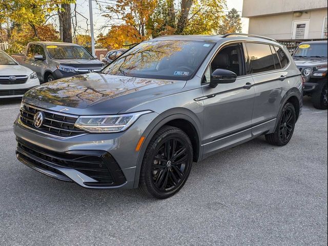 2022 Volkswagen Tiguan SE R-Line Black