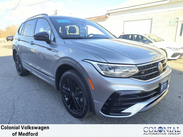 2022 Volkswagen Tiguan SE R-Line Black