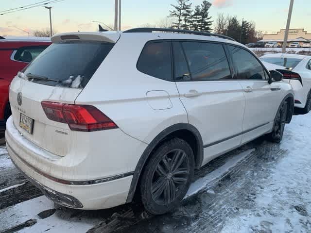 2022 Volkswagen Tiguan SE R-Line Black