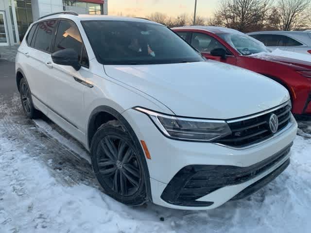 2022 Volkswagen Tiguan SE R-Line Black